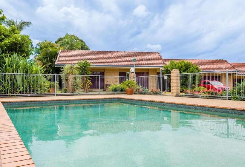 בית מלון כפרי Aspley Carsel Motor Inn