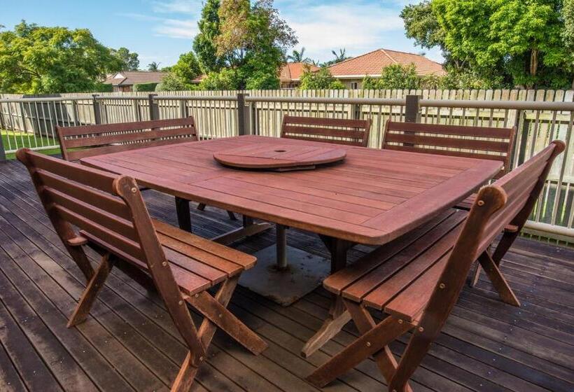 בית מלון כפרי Aspley Carsel Motor Inn