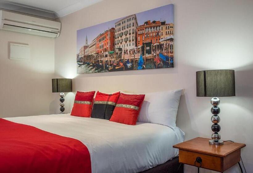 בית מלון כפרי Aspley Carsel Motor Inn