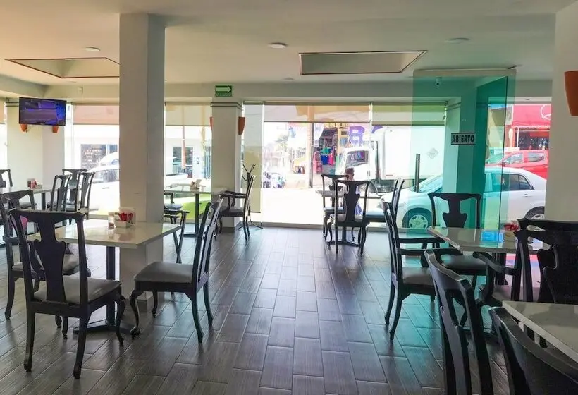 ホテル Days Inn By Wyndham Minatitlan