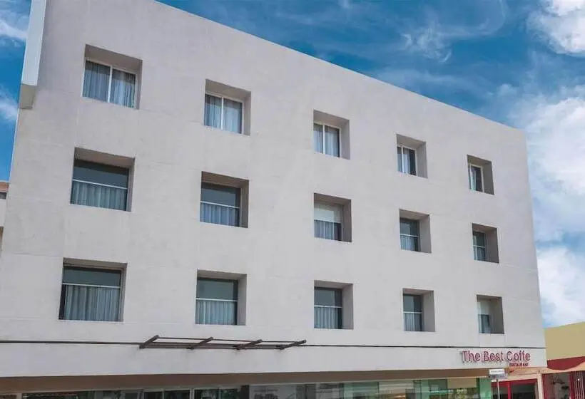 ホテル Days Inn By Wyndham Minatitlan