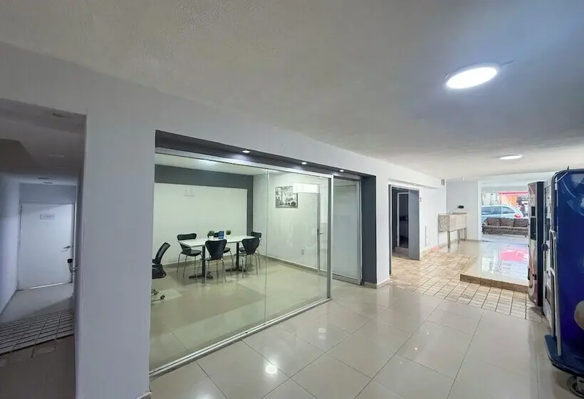 ホテル Days Inn By Wyndham Minatitlan