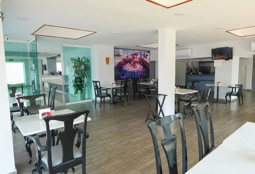 ホテル Days Inn By Wyndham Minatitlan
