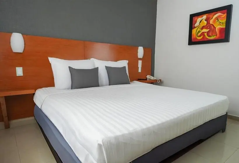 ホテル Days Inn By Wyndham Minatitlan