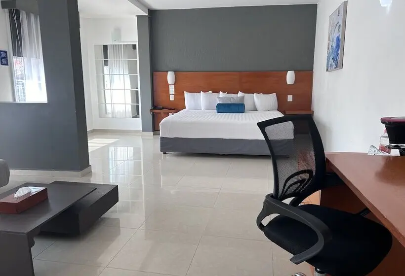 ホテル Days Inn By Wyndham Minatitlan