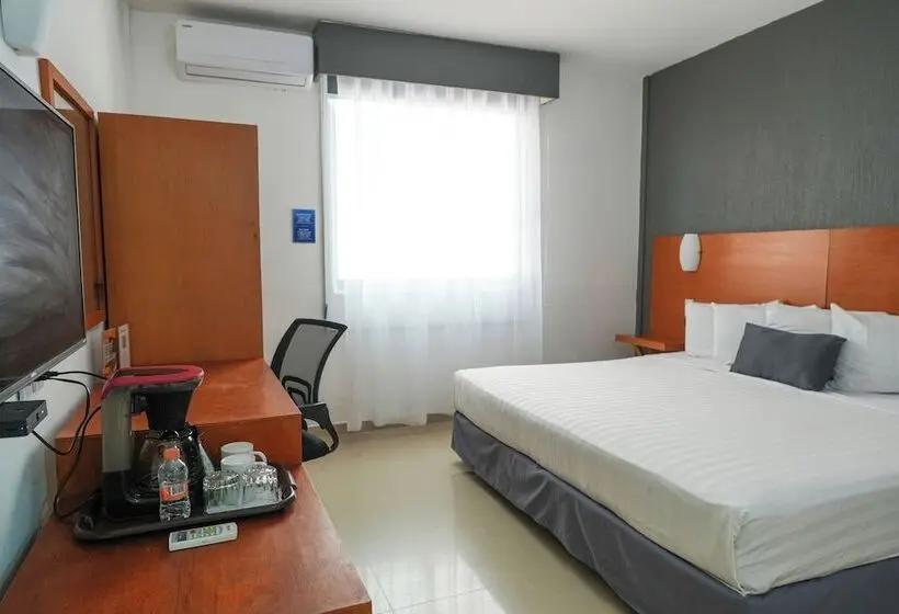 ホテル Days Inn By Wyndham Minatitlan