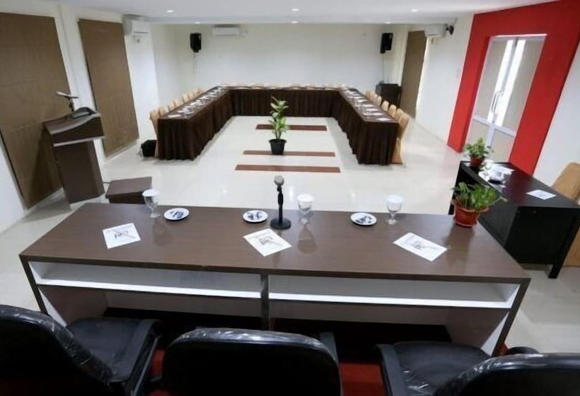 בית מלון כפרי Grand Permata Hati