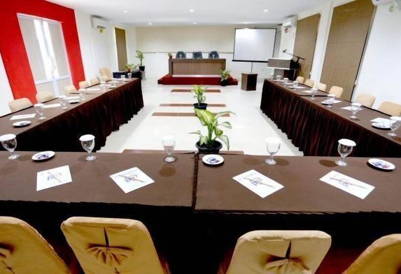 בית מלון כפרי Grand Permata Hati