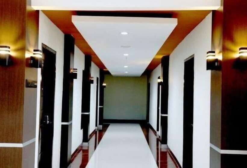 בית מלון כפרי Grand Permata Hati