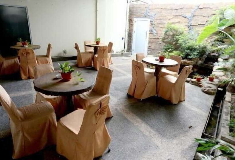 בית מלון כפרי Grand Permata Hati