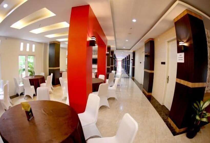 בית מלון כפרי Grand Permata Hati