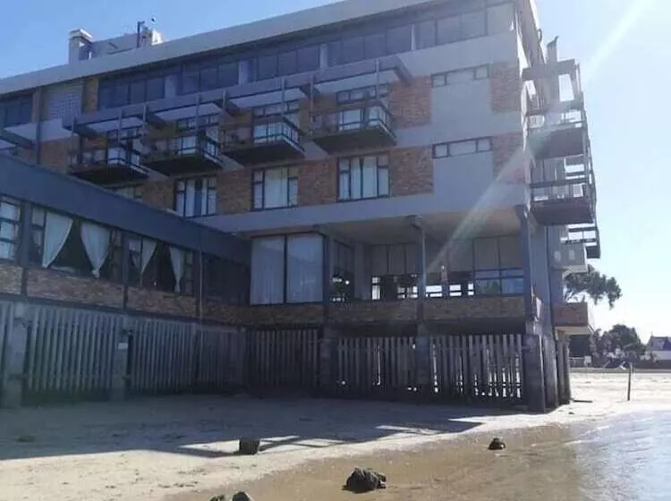 Hotelli Hoedjiesbaai