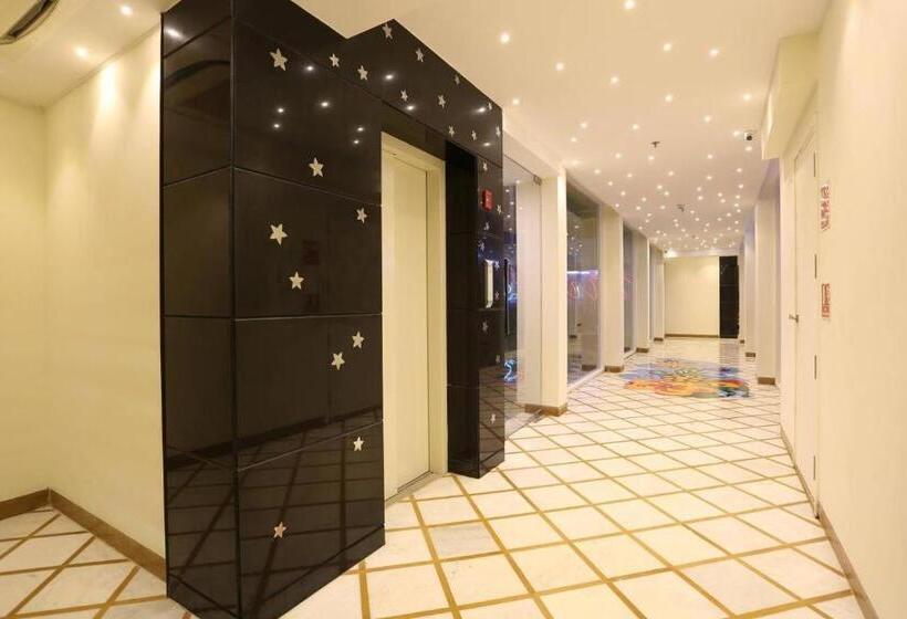 Отель I Love Bell Bottoms Vagator Goa