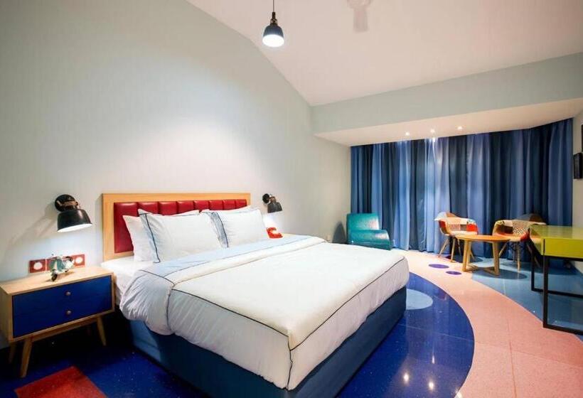 Отель I Love Bell Bottoms Vagator Goa