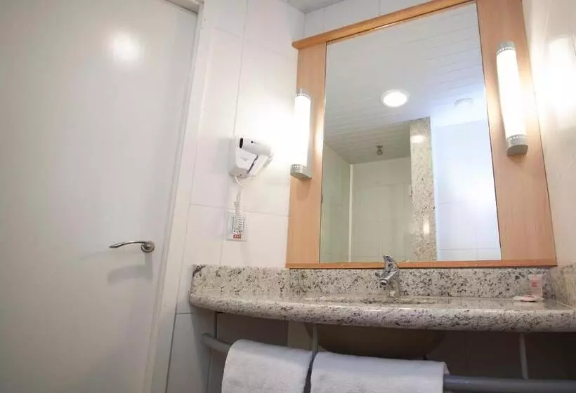 هتل Ibis Cascavel