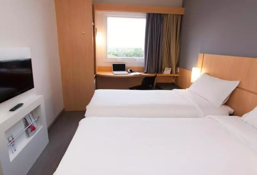 هتل Ibis Cascavel
