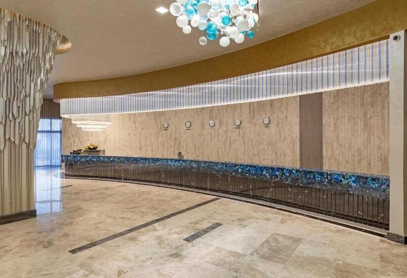 هتل Royal Seginus