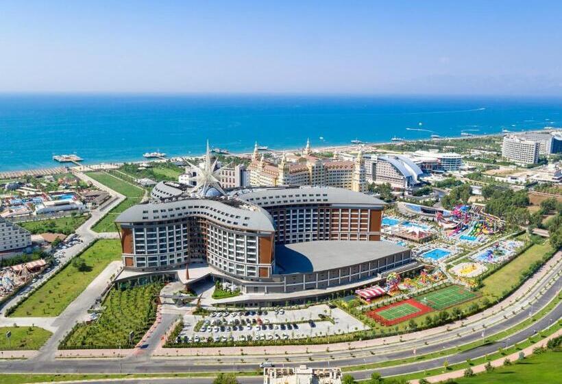 هتل Royal Seginus