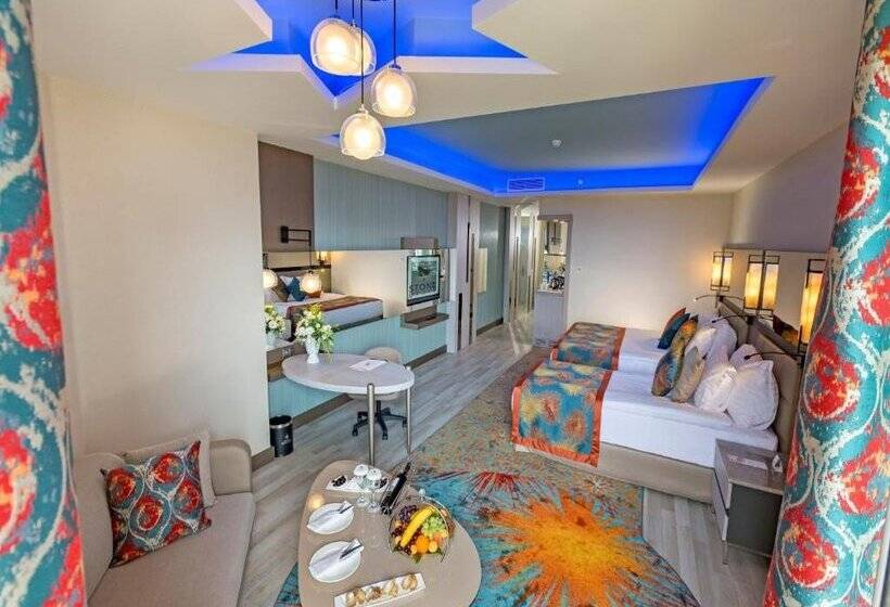 هتل Royal Seginus