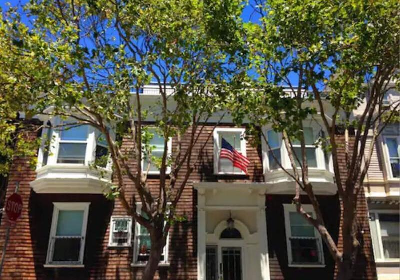 هتل The Grove Inn