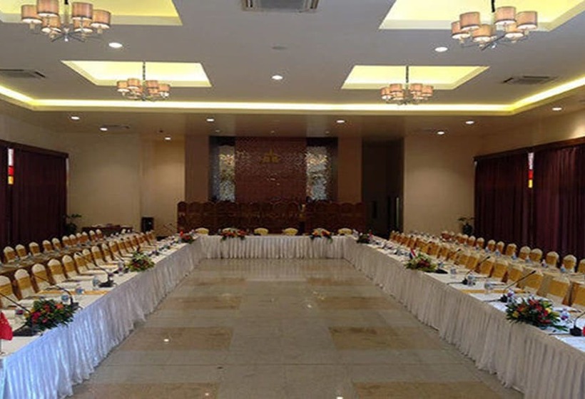 هتل The Myat Mingalar