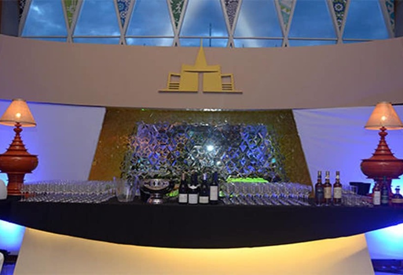 هتل The Myat Mingalar