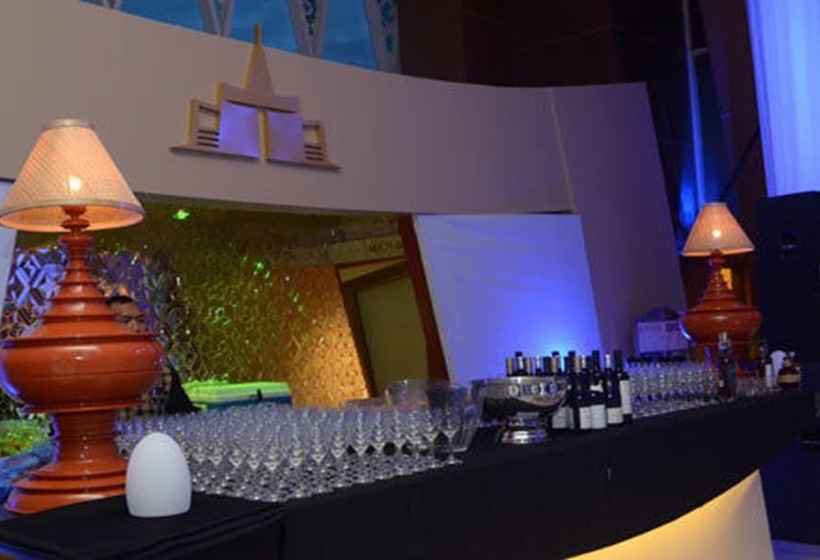 هتل The Myat Mingalar