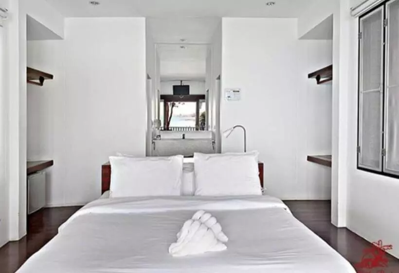 ホテル Tubtim Resort