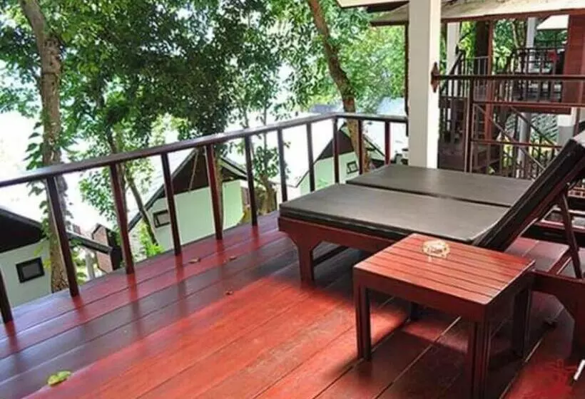 ホテル Tubtim Resort