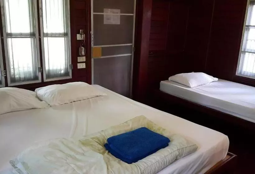 ホテル Tubtim Resort