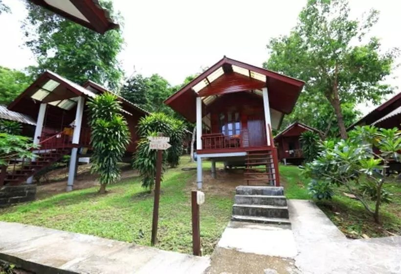 ホテル Tubtim Resort