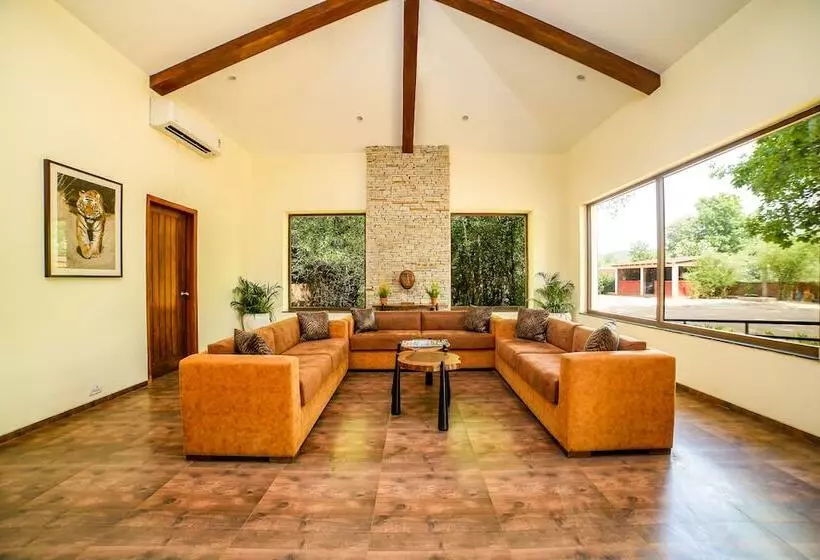 Lemon Tree Wildlife Resort, Bandhavgarh