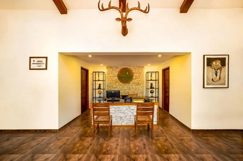 Lemon Tree Wildlife Resort, Bandhavgarh