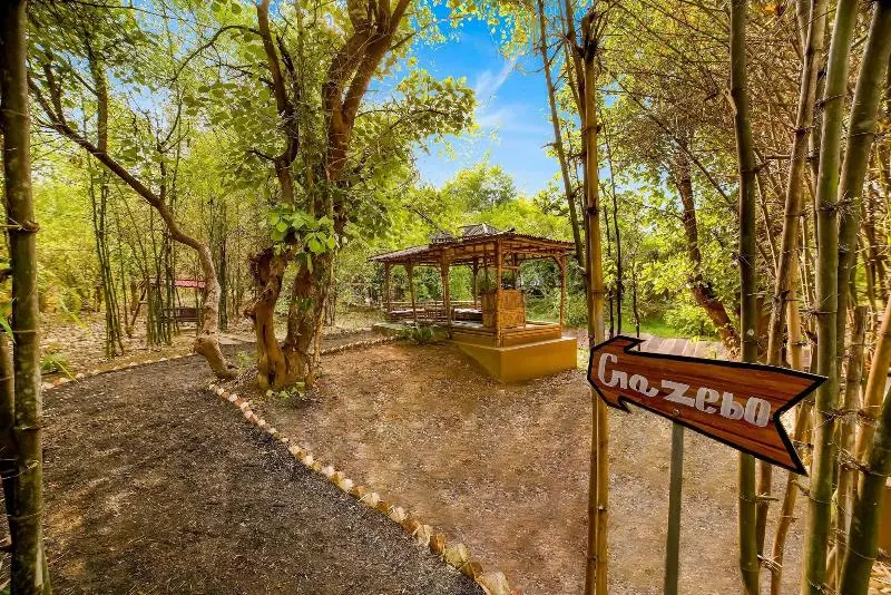 Lemon Tree Wildlife Resort, Bandhavgarh
