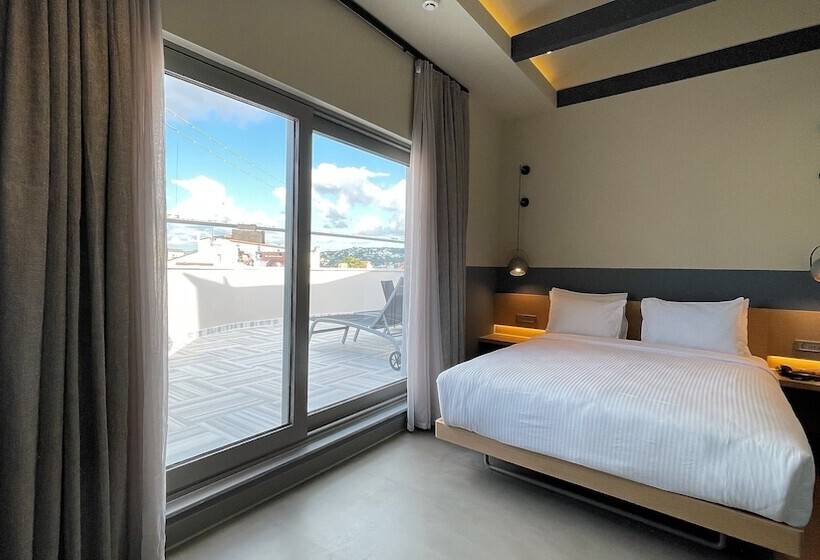 Nevv Bosphorus Hotel & Suites