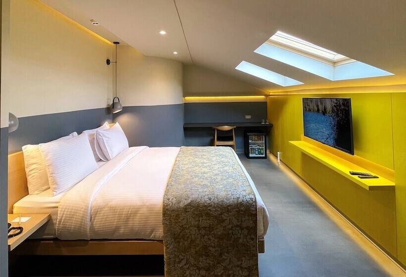 Nevv Bosphorus Hotel & Suites