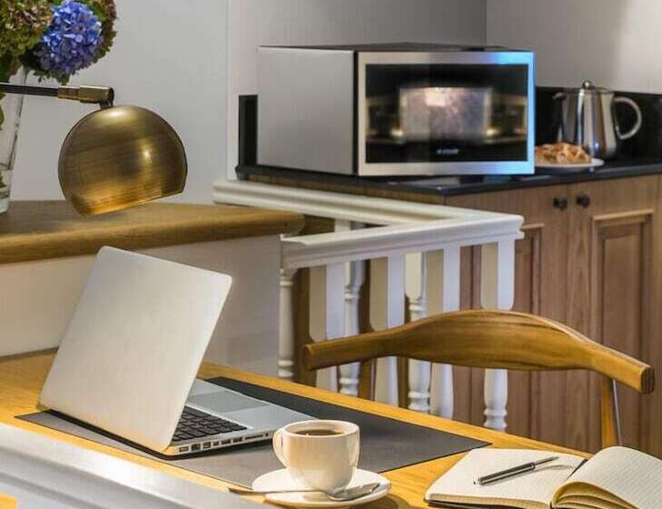 Nevv Bosphorus Hotel & Suites