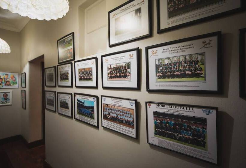 ペンション 12 On Brecher