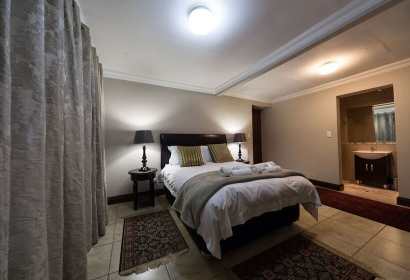 ペンション 12 On Brecher