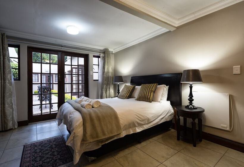 ペンション 12 On Brecher