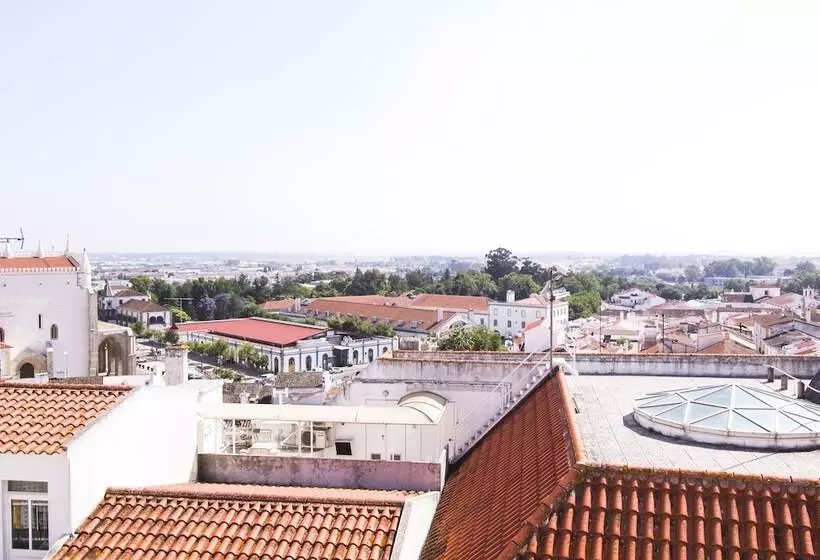 پانسیون Evora Inn