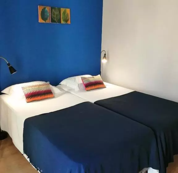 پانسیون Evora Inn
