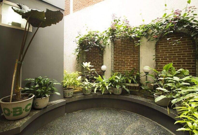 פנסיון Reddoorz Plus Near Parahyangan University