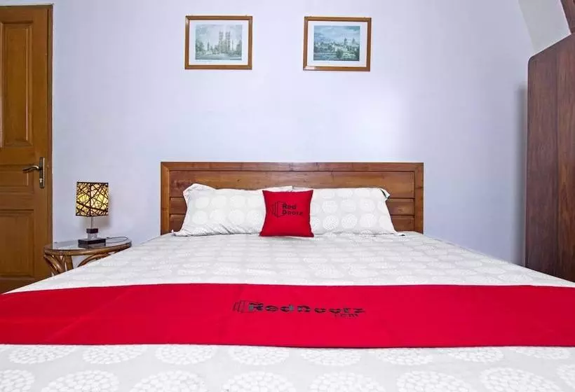 ペンション Reddoorz Plus Near Parahyangan University