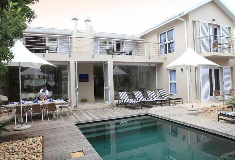 بنسيون Starfish Guest Lodge