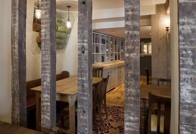 The New Inn