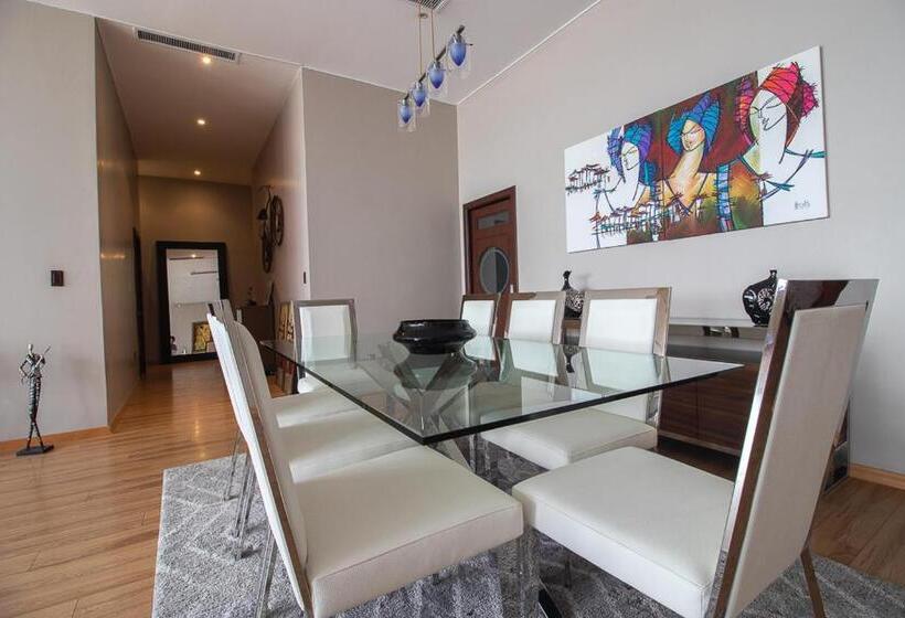 200 M2 Puerto Santa Ana 3 Habitaciones