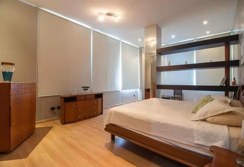 200 M2   Puerto Santa Ana   3 Habitaciones