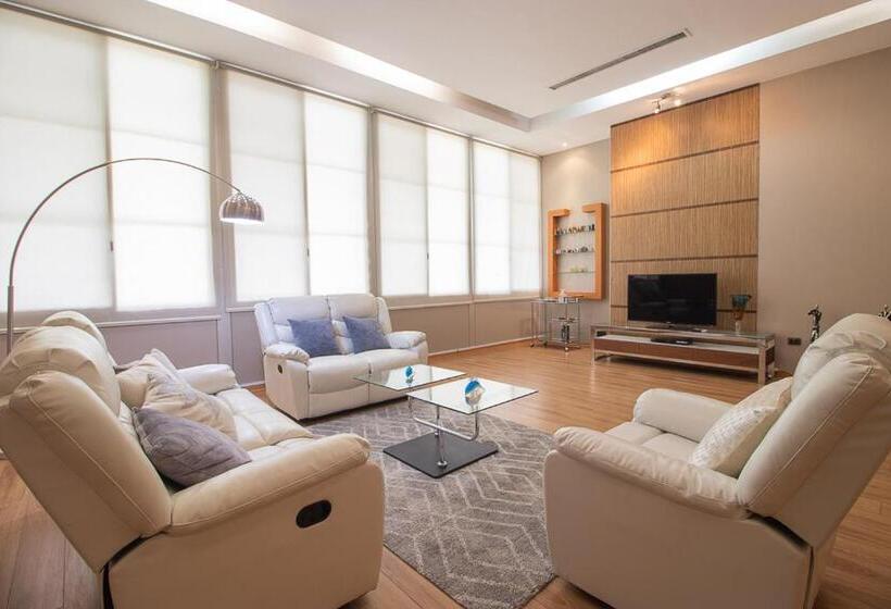 200 M2 Puerto Santa Ana 3 Habitaciones