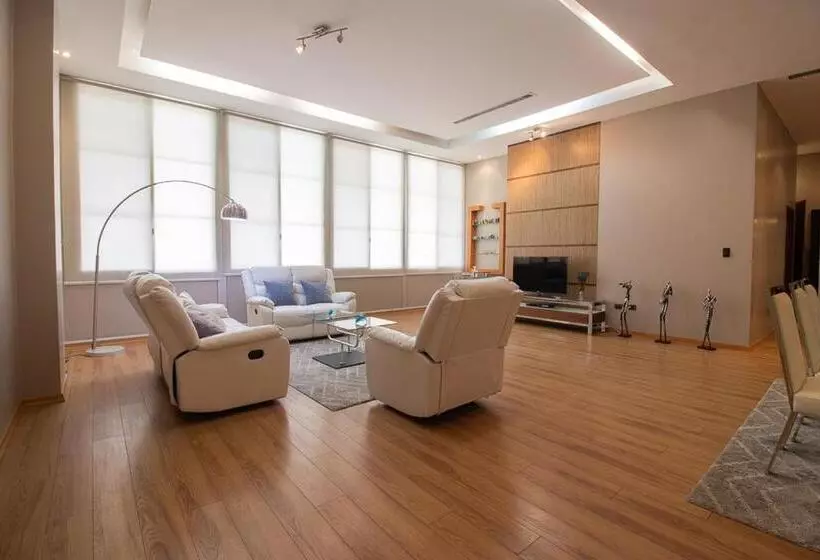 200 M2   Puerto Santa Ana   3 Habitaciones